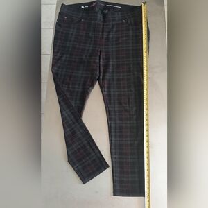 ADX💋Slims Black/Red Plaid Jeggings Size XL (18-20)